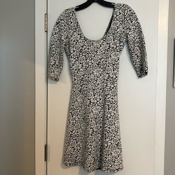 Floral Dress with Open Back - Picture 1 of 5